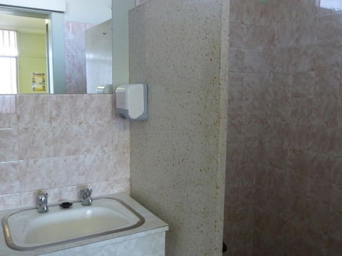 Grand Central Motel - Accommodation Mount Tamborine 3