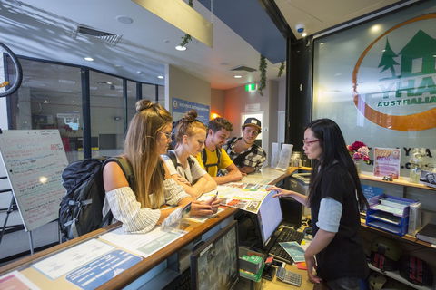 Canberra City YHA - Hostel - Accommodation Mount Tamborine 1