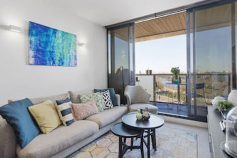 LAURENT Views Of MCG & Yarra River + Fed Square - Accommodation Mount Tamborine 0