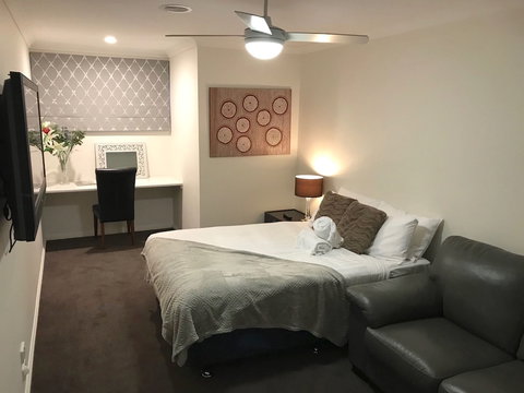 Rosanna Mansion - Accommodation Mount Tamborine 5