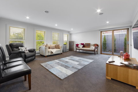 Rosanna Mansion - Accommodation Mount Tamborine 2