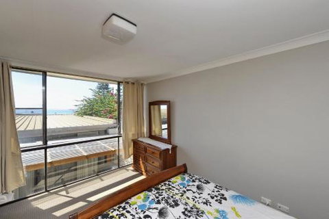 The Crest Unit 5 Shoal Bay - Accommodation Mount Tamborine 2