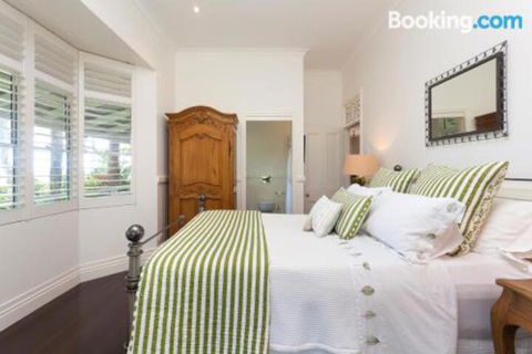 Sunrise At Sanquar Noosa Hinterland - Accommodation Mount Tamborine 0