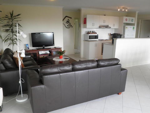 The Haven Island Beach - Accommodation Mount Tamborine 4