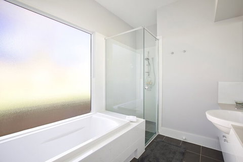 Winsome - Accommodation Mount Tamborine 4