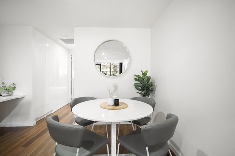 Urban Rest - Founders Lane - Accommodation Mount Tamborine 4