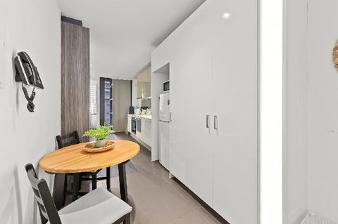 A Stylish & Comfy CBD Studio Near Southern Cross - Accommodation Mount Tamborine 4