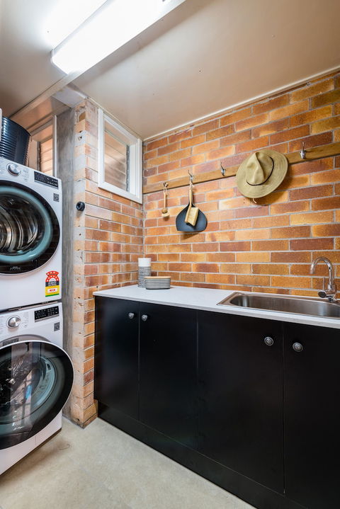Hedge House- Luxury Space Style Location - Accommodation Mount Tamborine 2