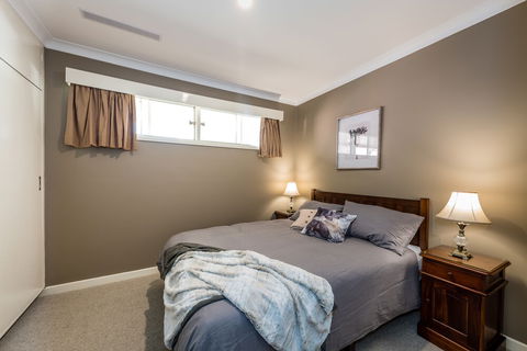 Hedge House- Luxury Space Style Location - Accommodation Mount Tamborine 6