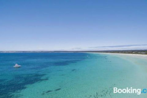 A One One Two At Island Beach - Accommodation Mount Tamborine 5
