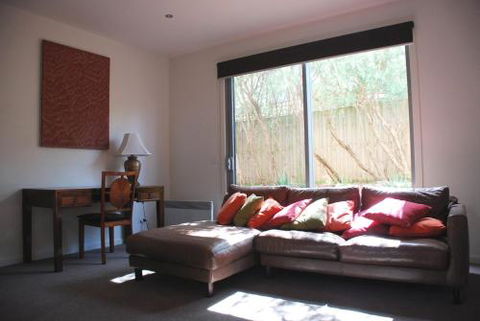 SURF Side SECRET INVERLOCH - Accommodation Mount Tamborine 1