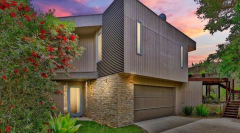 SURF Side SECRET INVERLOCH - Accommodation Mount Tamborine 0