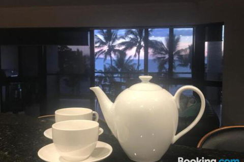 Townsville Strand Lighthouse Apartment 3 - Accommodation Mount Tamborine 0