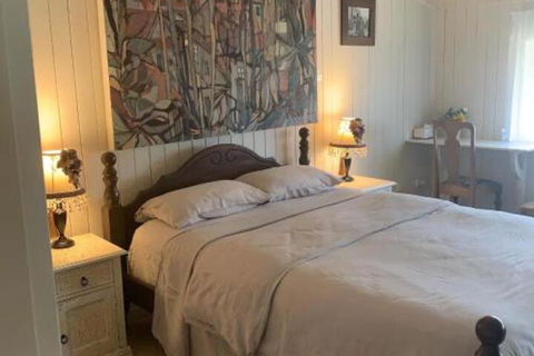 Hilltop Gallery - Accommodation Mount Tamborine 0