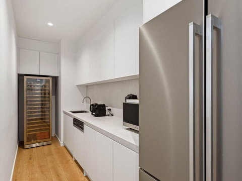 Fairway Views - Accommodation Mount Tamborine 3