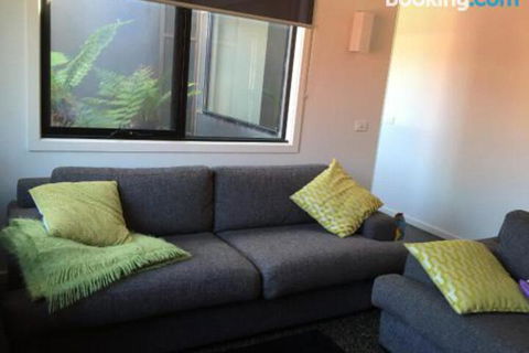 3 Anderson Avenue Sandy Point - Accommodation Mount Tamborine 5