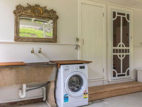 SEAWAYS Gerroa 4pm Check Out On Sunday - Accommodation Mount Tamborine 1