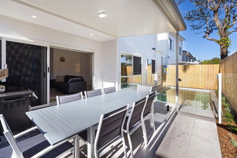 11 Ann Street Coolum Beach - Accommodation Mount Tamborine 5