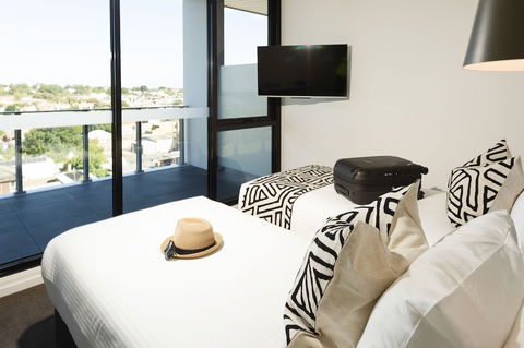 R Hotel Geelong - Accommodation Mount Tamborine 2