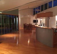 Mathews - Accommodation Mount Tamborine