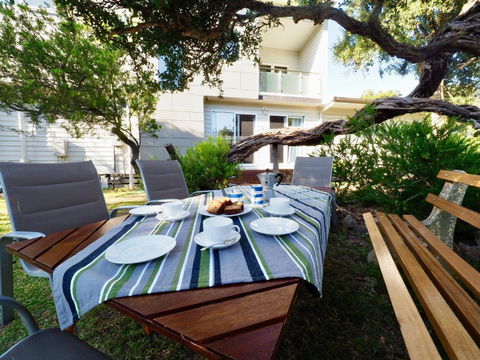 Alices Palace 2 Minute Walk To Lifeguard Patrolled Surf Beach - Accommodation Mount Tamborine 3