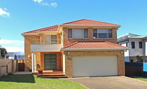 DAY DREAMING On DONLAN - Accommodation Mount Tamborine 0