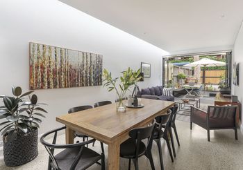 Stunning Executive Home In Glebe - Accommodation Mount Tamborine 0