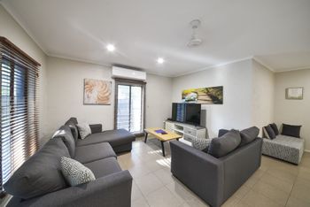 Seaclusion - Accommodation Mount Tamborine 1