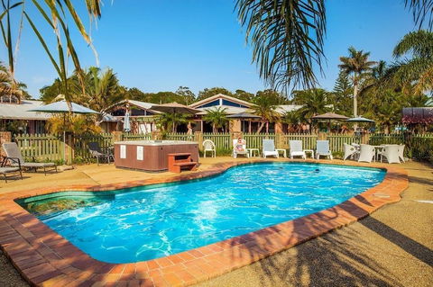 Crescent Head Resort & Conference Centre - Accommodation Mount Tamborine 1
