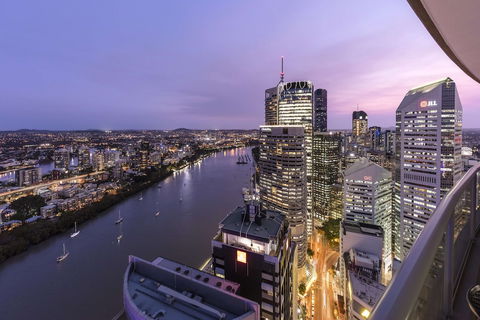 Oaks Aurora Tower - Accommodation Mount Tamborine 2