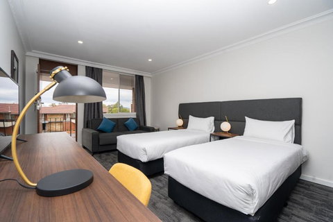 Comfort Inn Governor Macquarie - Accommodation Mount Tamborine 4