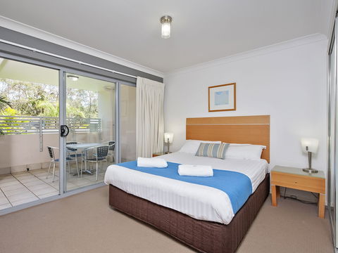 Shoal Bay Beachclub Apartments - Accommodation Mount Tamborine 6