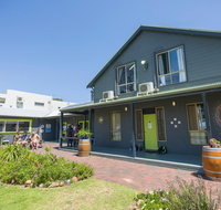 Dunsborough Beachouse YHA Backpackers - Accommodation Mount Tamborine