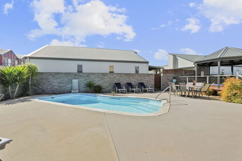 Apartments On Church - Unit 7 - Accommodation Mount Tamborine 0