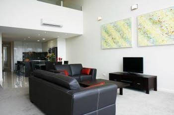 Harbour Views - Accommodation Mount Tamborine 6