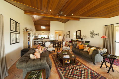 Rosby Guesthouse - Accommodation Mount Tamborine 1