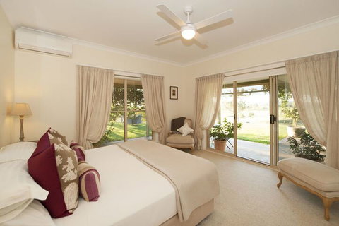 Rosby Guesthouse - Accommodation Mount Tamborine 5