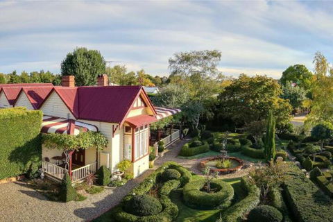Barnsley House Bed & Breakfast - Accommodation Mount Tamborine 3