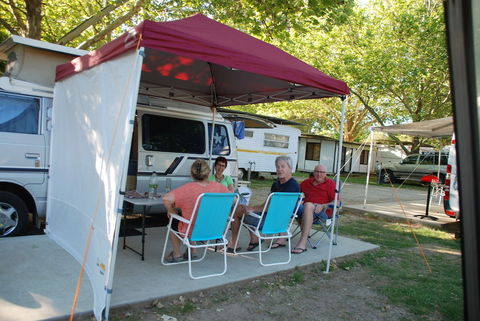 Beechworth Lake Sambell Caravan Park - Accommodation Mount Tamborine 2
