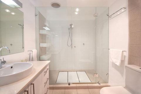 Semaphore Blue Apartments - Accommodation Mount Tamborine 4