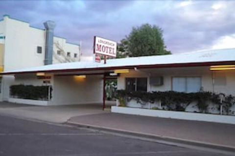 Longreach Motel - Accommodation Mount Tamborine 1