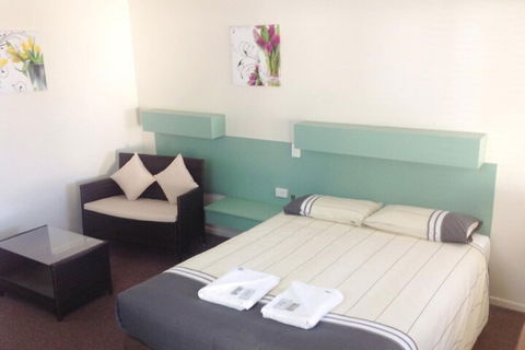 Longreach Motel - Accommodation Mount Tamborine 6