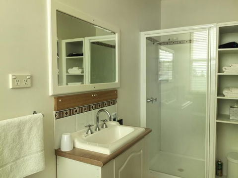 The Madsen - Accommodation Mount Tamborine 5