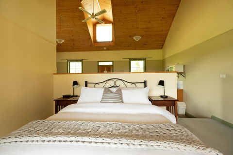 Clonmara Country House & Cottages - Accommodation Mount Tamborine 2