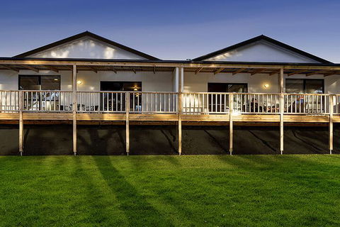 A1 Motels Port Fairy Motel And Apartments - Accommodation Mount Tamborine 2