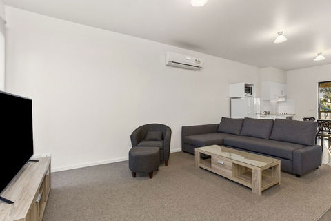 A1 Motels Port Fairy Motel And Apartments - Accommodation Mount Tamborine 1
