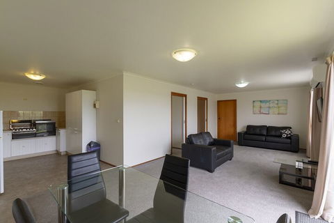 Gum Tree Caravan Park - Accommodation Mount Tamborine 2