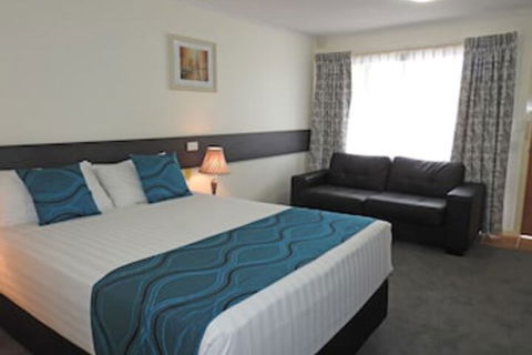 Gallery Motel - Accommodation Mount Tamborine 0