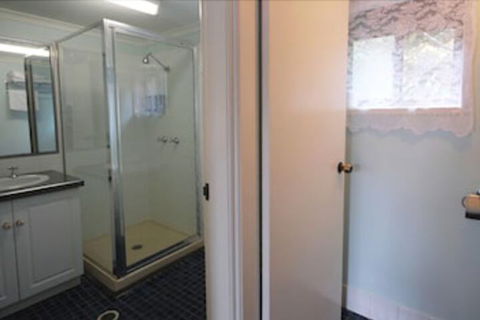 Gallery Motel - Accommodation Mount Tamborine 5