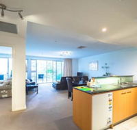 Glenelg Beachside Apartments - Accommodation Mount Tamborine